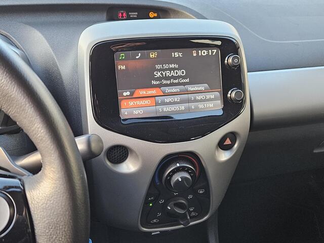 Toyota AYGO 1.0 VVT-i x-nav Automaat Carplay Camera Navi