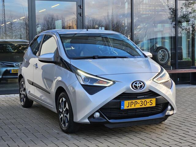 Toyota AYGO 1.0 VVT-i x-cite Carplay Camera Cruise LM15