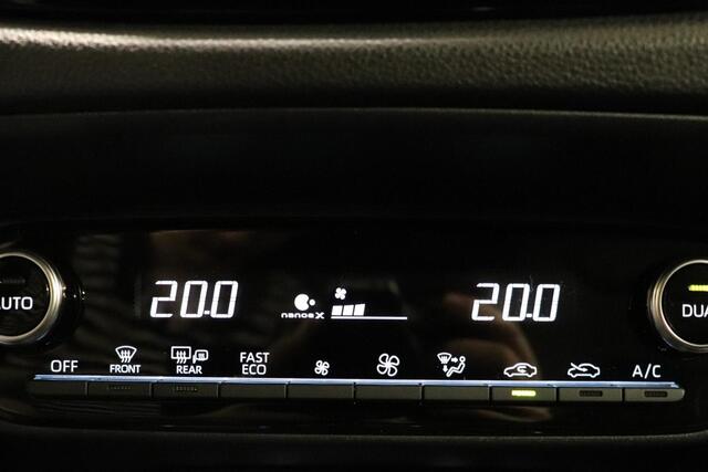 Toyota AYGO X Hybrid 115 pulse, Maart 2026, Sensoren, Apple Carplay/Android Auto, Camera, Cruise & Climate control!