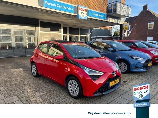 Toyota AYGO 1.0 VVT-I X-PLAY CAB