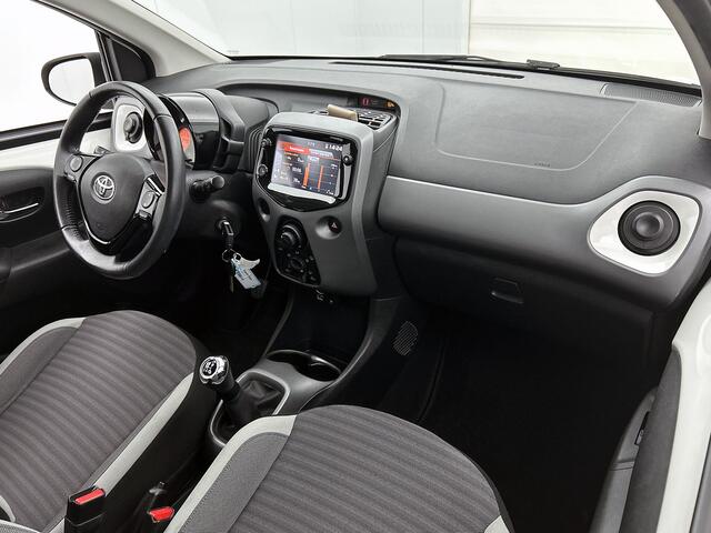 Toyota AYGO 1.0 VVT-i x-play limited | NL auto | Dealeronderhouden |