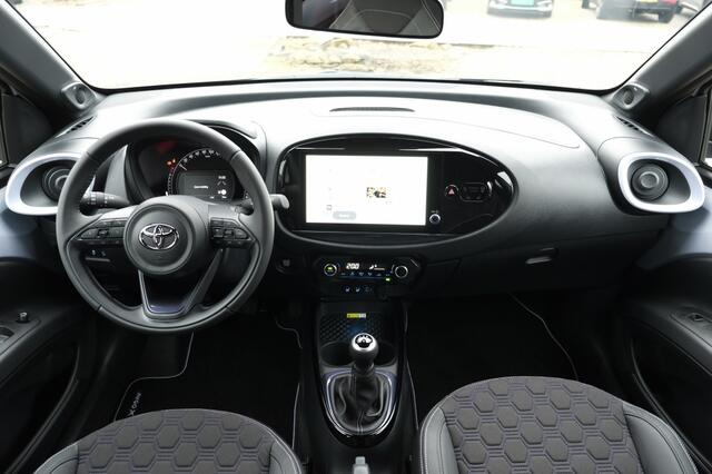 Toyota AYGO X 1.0 VVT-i 72PK MT JBL | JBL Premium Sound systeem | Achteruitrij