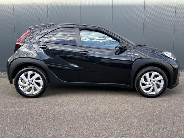 Toyota AYGO X 1.0 VVT-i MT First / Carplay / Camera / Stoelverwarming