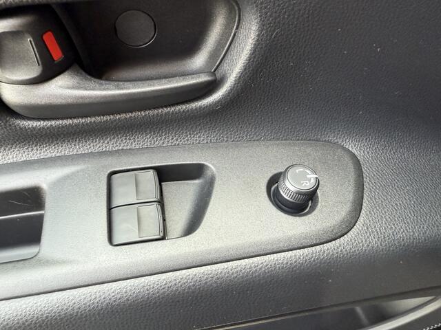 Toyota AYGO X Hybrid 115 play