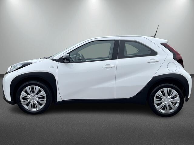 Toyota AYGO X 1.0 VVT-i Play, optioneel: Ramaker Black Edition, ¤2.000.-