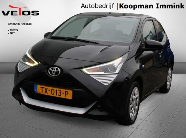Toyota AYGO 1.0 VVT-i x-play + Navigatie