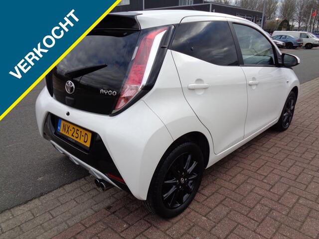Toyota AYGO 1.0 VVT-i x-play,Navi,Camera,Airco