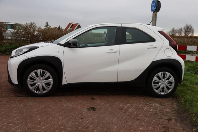 Toyota AYGO X 1.0 VVT-i MT Play