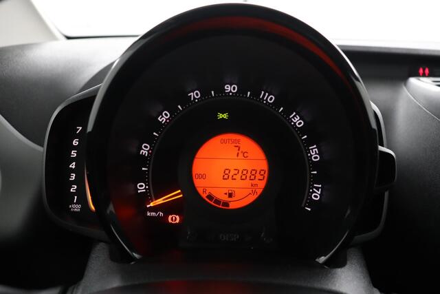 Toyota AYGO 1.0 VVT-i x-play | Achteruitrijcamera | LMV | NAP |