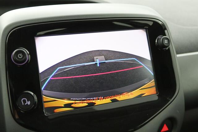 Toyota AYGO 1.0 VVT-i x-play | Airco | Parkeercamera | Apple carplay - Android auto |