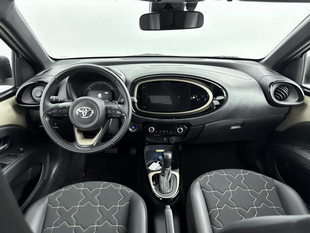 Toyota AYGO X 1.0 VVT-i S-CVT Premium Limited | Stoelverwarming | Lichtmetalen Velgen | Mistlampen | Cruise Control + Climate Control | Elektrische Ramen + Spiegels | Draadloze Telefoonlader |