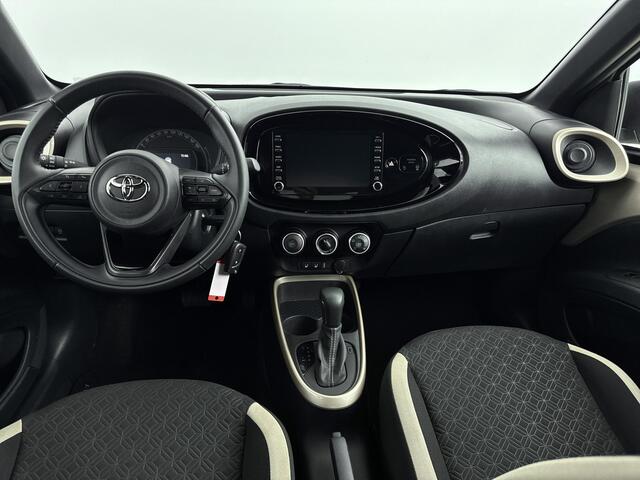 Toyota AYGO X 1.0 VVT-i S-CVT Pulse Bi-Tone | Stoelverwarming | Parkeercamera | Apple Carplay / Android Auto |
