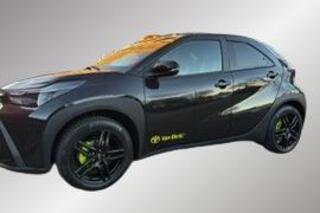 toyota-aygo-x-hybrid-115-play-green