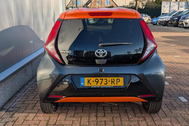 Toyota AYGO 1.0 VVT-i x-JBL Acteruitrijcamera, Navigatie met Apple Carplay & Android Auto, JBL premium audio