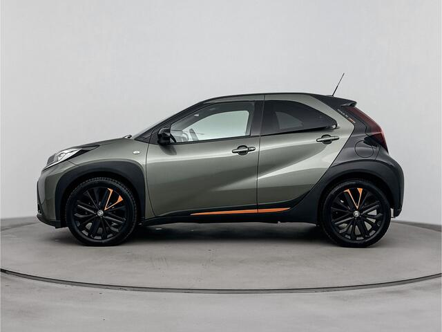Toyota AYGO X 1.0 VVT-i S-CVT Limited Premium | JBL Premium Audio | Half lederen bekleding | Parkeersensoren | Stoelverwarming |