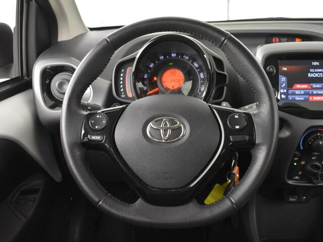 Toyota AYGO 1.0 VVT-i x-play | Carplay | Camera