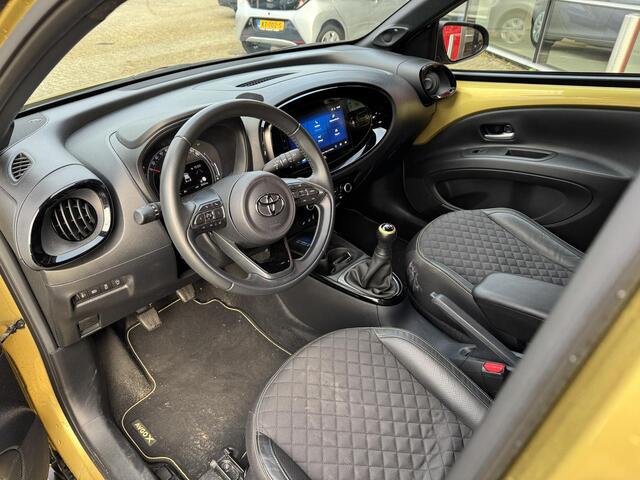 Toyota AYGO X 1.0 VVT-i Premium, +Winterbanden!