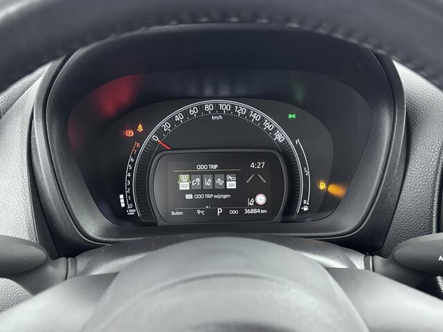 Toyota AYGO X 1.0 VVT-i S-CVT first | Parkeercamera | Apple Carplay / Android Auto | Cruise Control Adaptief |