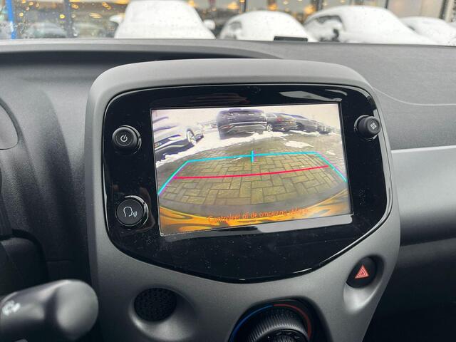 Toyota AYGO 1.0 VVT-i x-play | Carplay | Achteruitrijcamera | Airco | Automaat