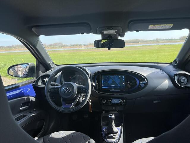Toyota AYGO X 1.0 VVT-i MT Play ¤20.750,- RIJKLAAR! Nu ¤500,- voordeel! Nu extra scherp geprijsd!