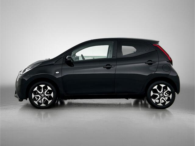 Toyota AYGO 1.0 VVT-i x-play Automaat | Premium uitvoering | | Parkeersensoren voor en achter |