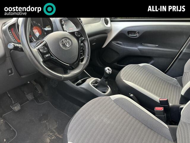 Toyota AYGO 1.0 VVT-i x-play | 5 deurs | Carplay | Parkeercamera | Airconditioning |