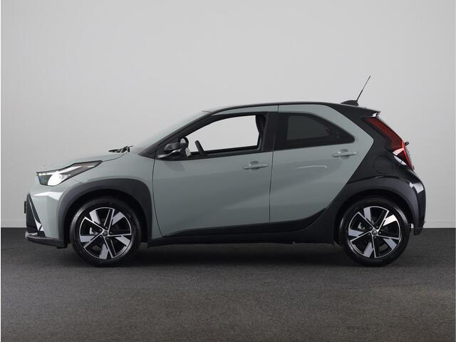 Toyota AYGO X Hybrid 115 pulse ¤ 500,- inruilpremie! Snel leverbaar !