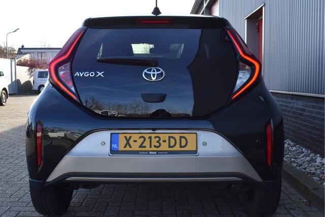 Toyota AYGO X 1.0 VVT-i MT Premium Virtual cockpit, Adaptive cruise, Stoelverwarming, Carplay, Camera