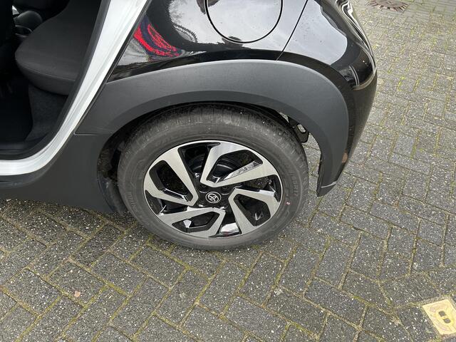 Toyota AYGO X 1.0 VVT-i MT Pulse