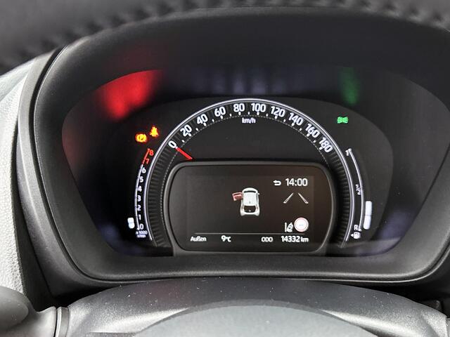 Toyota AYGO X 1.0 VVT-i MT Premium | Cabrio dak | Navigatie | JBL | PDC | Verwarmde stoelen | verdeel auto nog niet binnen