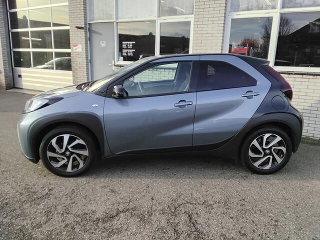 Toyota AYGO X 1.0 VVT-i MT Pulse two tone