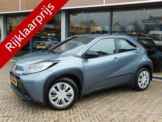 toyota-aygo-x-1.0-vvt-i-mt-play