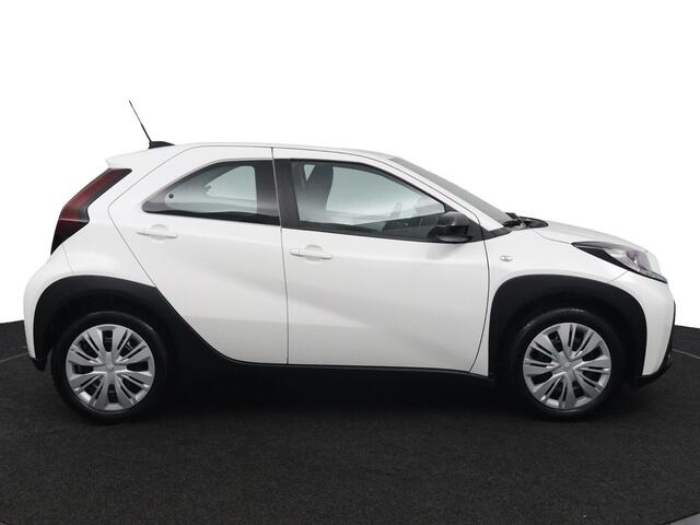 Toyota AYGO X 1.0 VVT-i MT Play | Parkeer Camera | Adaptieve Cruise control | Apple Carplay |