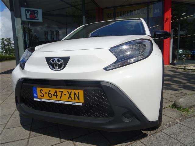 Toyota AYGO X 1.0 VVT-i Play