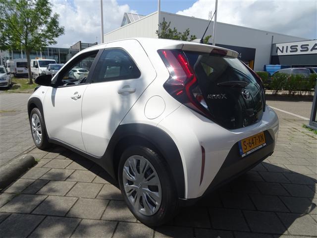 Toyota AYGO X 1.0 VVT-i Play
