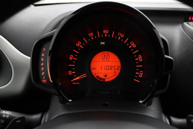 Toyota AYGO 1.0 VVT-i x-play | Automaat | Airco | Groot scherm voor Apple carplay - Android auto |