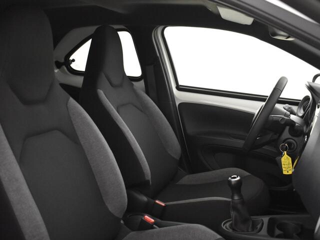 Toyota AYGO X 1.0 VVT-i MT first | Carplay | Stoelverwarming | LMV