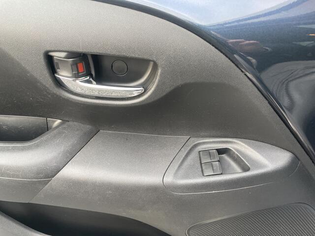 Toyota AYGO 1.0 VVT-i x-play Camera | Lane Assist