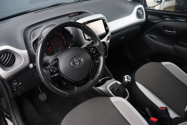 Toyota AYGO 1.0 VVT-i x-wave | Camera | Navi | Elektrische Ramen |