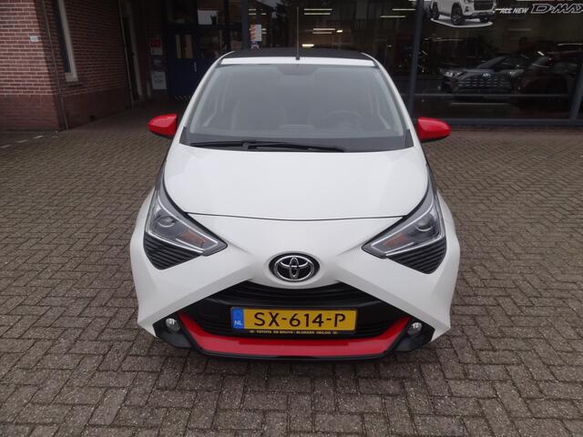 Toyota AYGO 1.0 VVT-i x-first cabriodak / NL-auto / dealeronderhouden