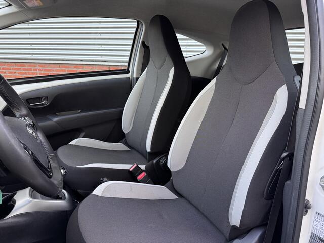 Toyota AYGO 1.0 VVT-i x-play | Automaat | Camera |