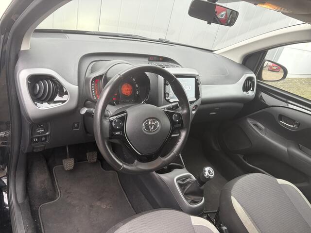 Toyota AYGO 1.0 VVT-i X-Joy Cabrio NL Auto Dealer Onderhouden Climate Control Carplay Lichtmetalen velgen