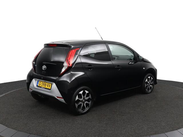 Toyota AYGO 1.0 VVT-i x-joy | Automatische Airco | Privacy Glas | Led Verlichting | Lichtmetalen Velgen |