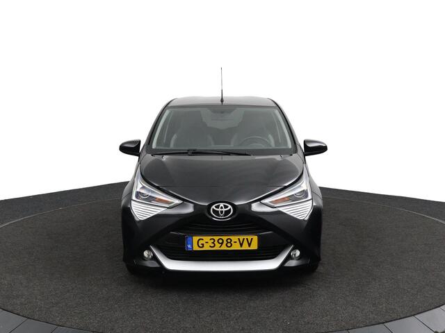 Toyota AYGO 1.0 VVT-i x-joy | Automatische Airco | Privacy Glas | Led Verlichting | Lichtmetalen Velgen |