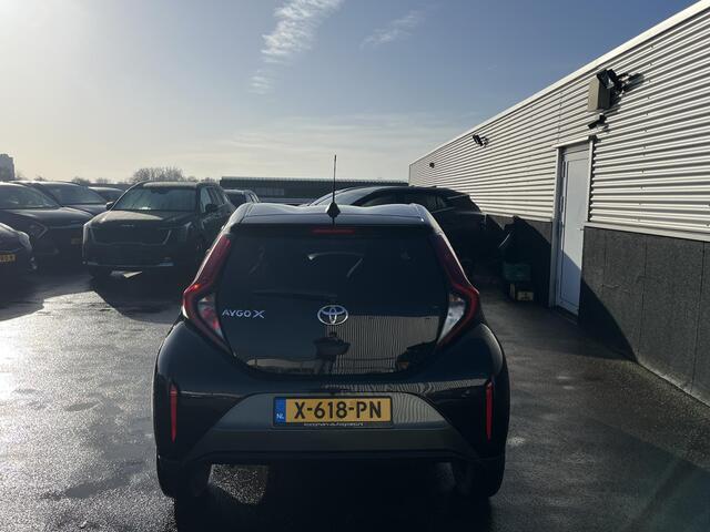 Toyota AYGO X 1.0 VVT-i MT Pulse NL-auto! LMV, LED, Achteruitrijcamera, Privacy glass, Apple Carplay en/of Android auto navigatie