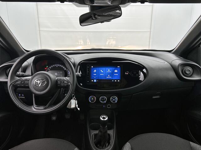 Toyota AYGO X 1.0 VVT-i MT Play | CarPlay/Android Auto | Camera | Metallic lak |