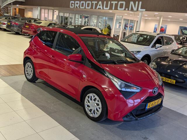 Toyota AYGO 1.0 VVT-i x-play Automaat Airco, Stuurbekrachtiging