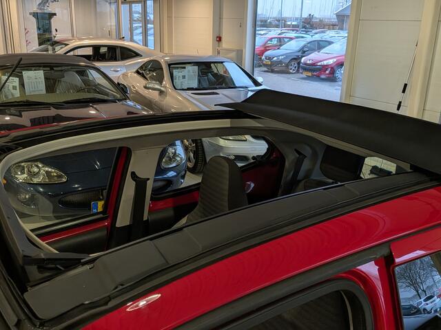 Toyota AYGO 1.0 VVT-i x-play Automaat Airco, Stuurbekrachtiging