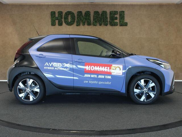 Toyota AYGO X Hybrid 115 Pulse - NIEUW MODEL! - ORIGINEEL NEDERLANDSE AUTO - CLIMATE CONTROL - ACHTERUITRIJCAMERA - APPLE CARPLAY/ANDROID AUTO - ADAPTIEVE CRUISE CONTROL - KEYLESS START - LICHTMETALEN VELGEN 17" INCH - PARKEERSENSOREN VOOR EN ACHTER