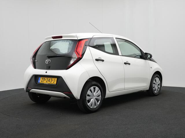 Toyota AYGO 1.0 VVT-i x-fun